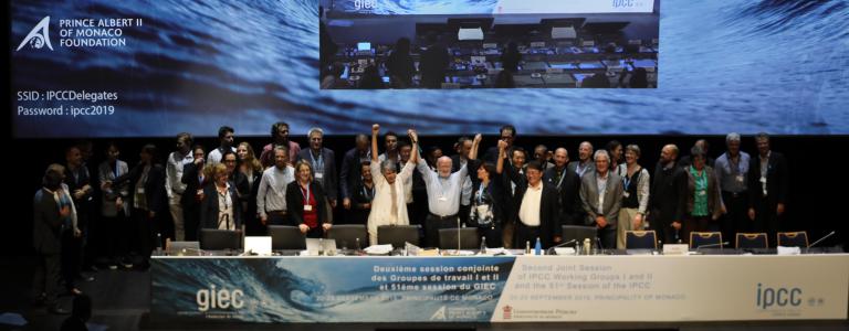 IPCC members cheer