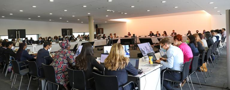 A roundtable during the Global Stocktake Technical Dialogue in June 2022 in Bonn, Germany.