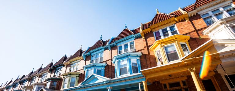 Colourful row of houses in Baltimore, USA.jpg