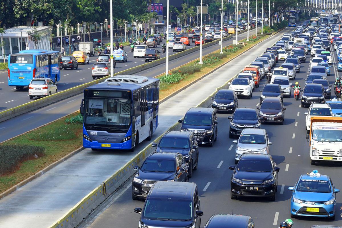 The Road to Sustainable Transport | International Institute for Sustainable  Development