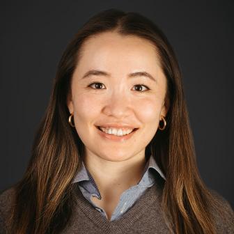 Samantha Zhang Headshot