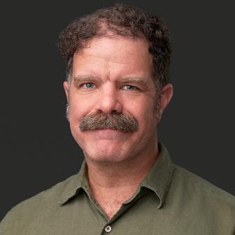Headshot of Matthew Klachefsky