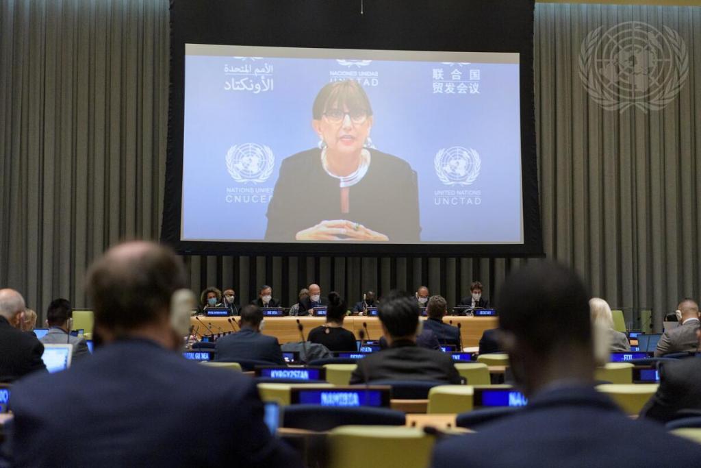 Rebeca Grynspan (on screen), Secretary-General of the United Nations Conference on Trade and Development (UNCTAD)
