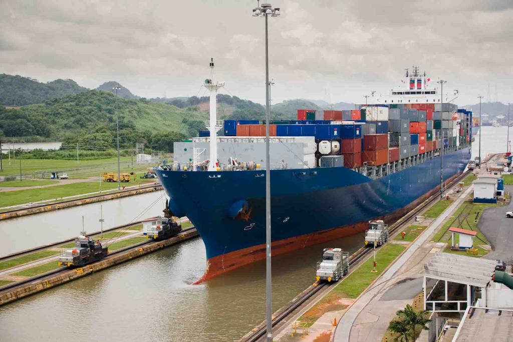 A ship travels through the Panama Canal