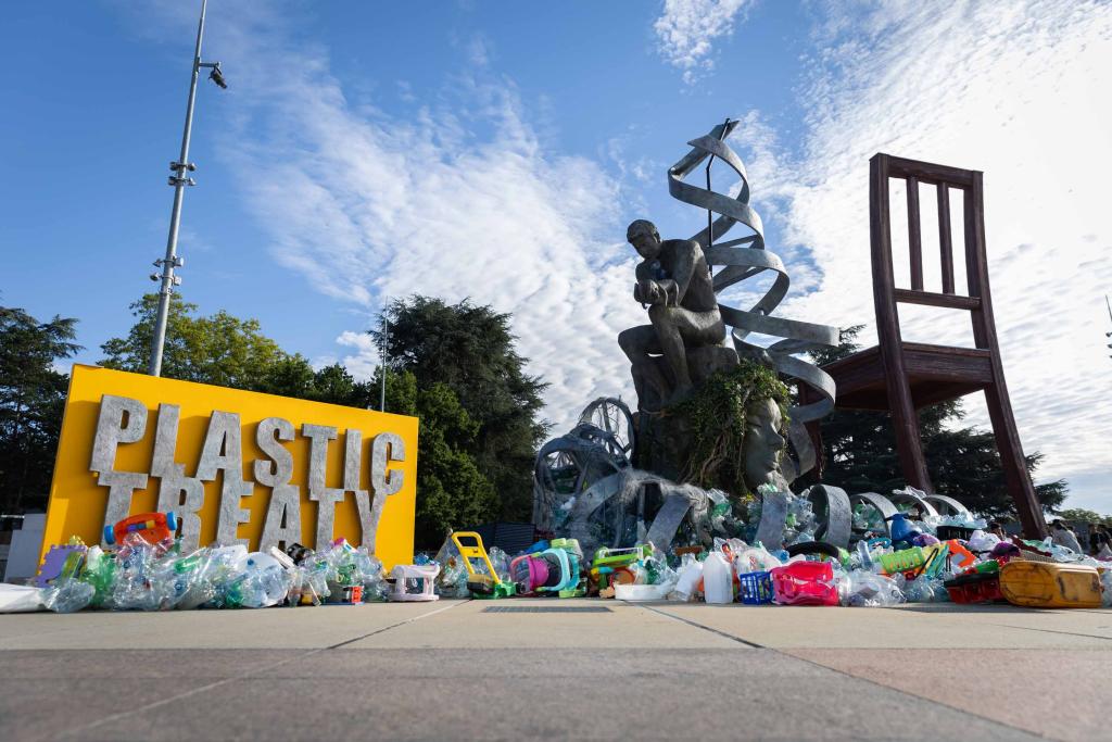 As the first day of INC 5.2 begins, the art installation 'The Thinker's Burden' created by Benjamin Von Wong welcomes delegates to the Palais des Nations, reminding them of the weight of inaction and the consequences of delay in tackling the plastic crisis
