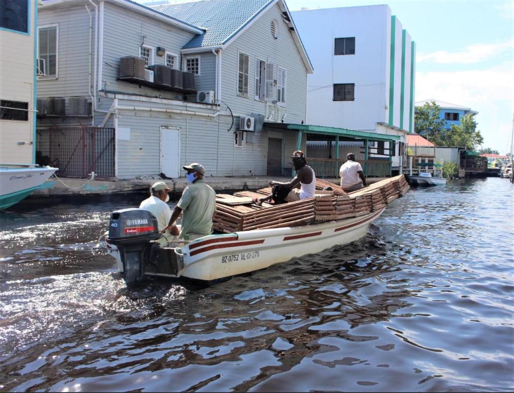 fishermen-heading-to-sea-belize